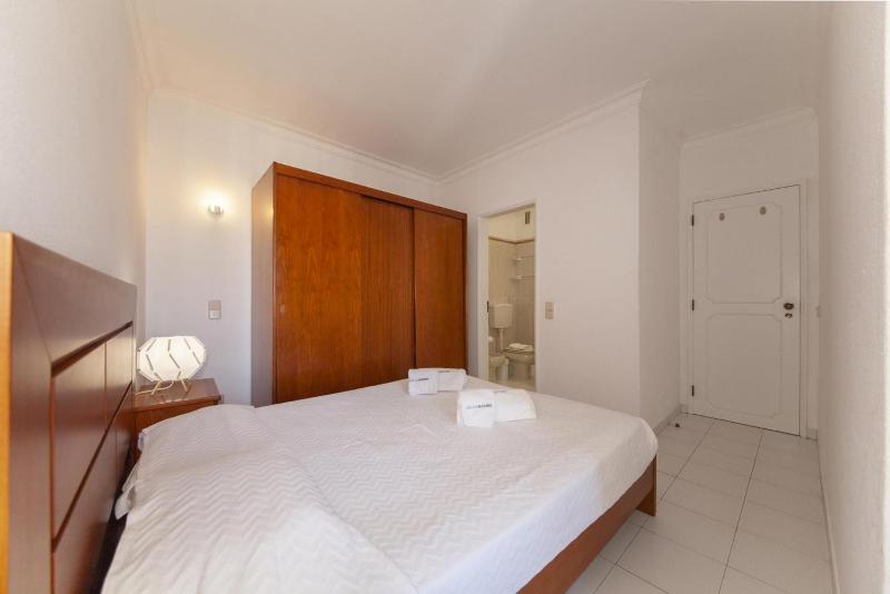 B25 - Candimar Beach Apartment - image 17