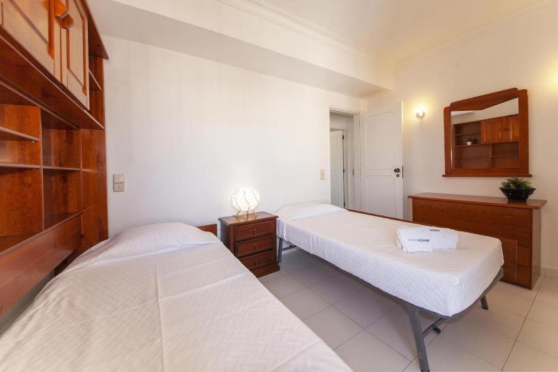 B25 - Candimar Beach Apartment - image 22
