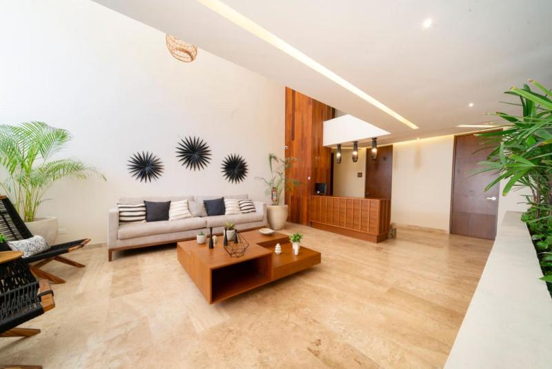 Luxury Studio Gym Co Work Rooftop Pool Beach - image 4