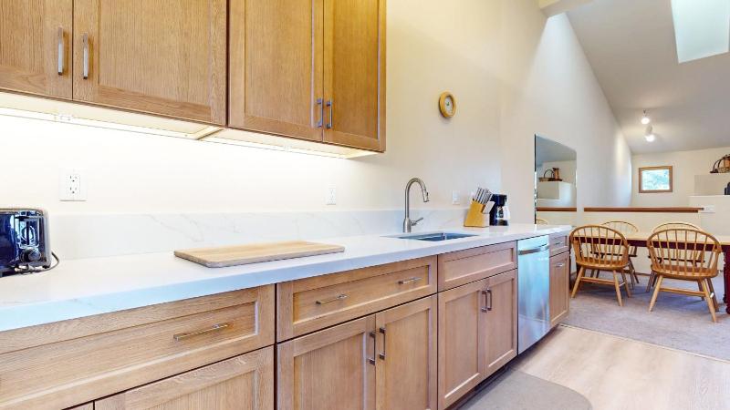 Snowcreek V #933 Townhouse - image 27