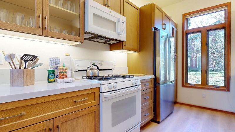 Snowcreek V #933 Townhouse - image 22