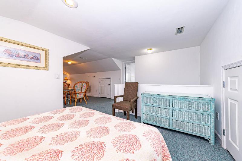 The Nags Header - NH MP 11.5 Oceanfront Pool Hot Tub Pool Table Pets OK Flex Stays - image 20