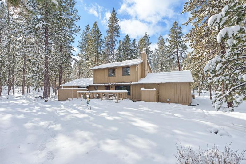 Sunriver Hot Tub Home with SHARC Passes - image 36