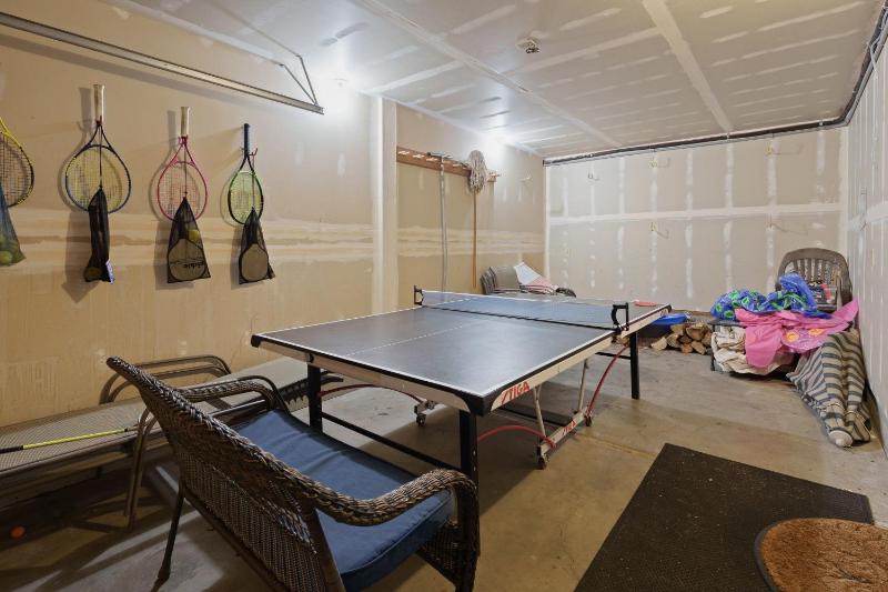 Umpqua with Golf Views Hot Tub & Ping Pong - image 18