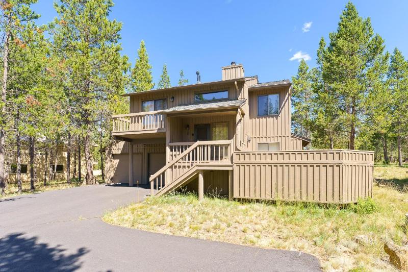 Umpqua with Golf Views Hot Tub & Ping Pong - image 22