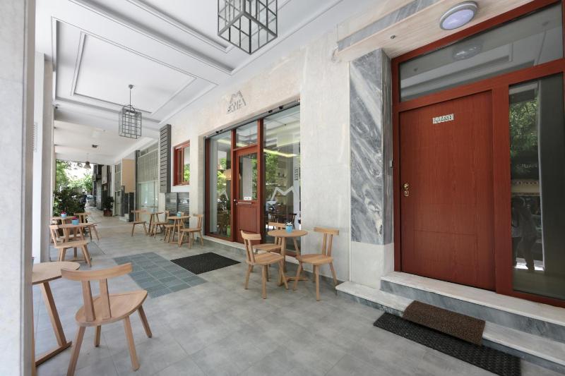 Meni Apartments - image 11