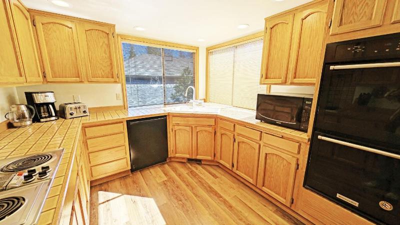 Alpine Hot Tub Retreat with SHARC Access - image 40