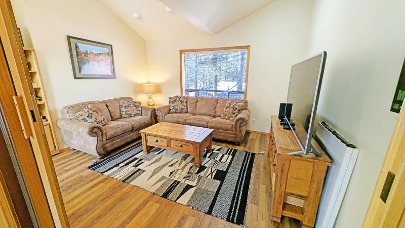 Alpine Hot Tub Retreat with SHARC Access - image 37