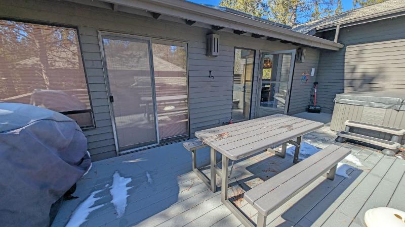 Alpine Hot Tub Retreat with SHARC Access - image 4