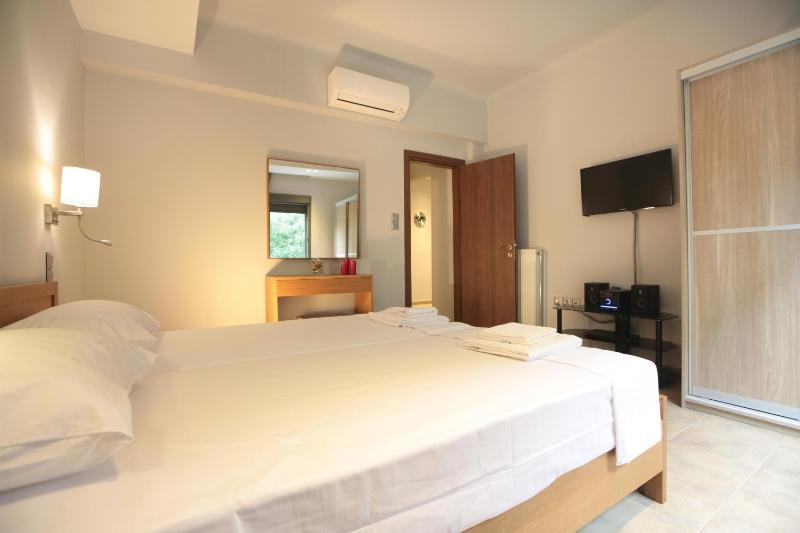 Meni Apartments - image 15