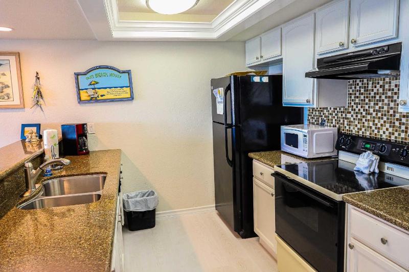 Continental 101 Condominium Condo - image 22
