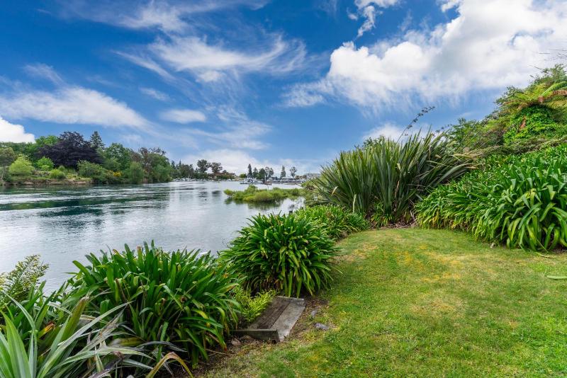 The Pier Taupo - image 6