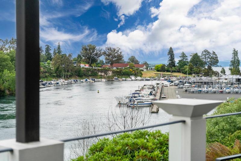 The Pier Taupo - image 19