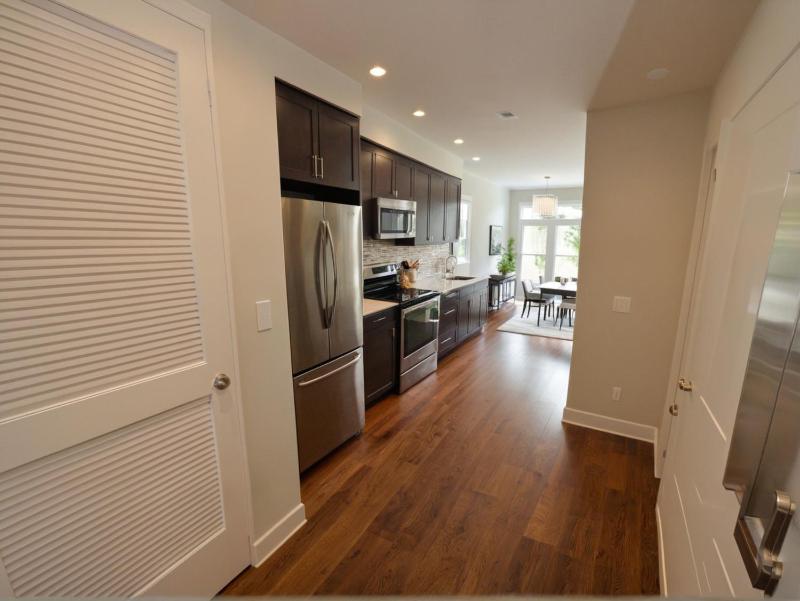 Modern Luxury ENTIRE Apartments in the Heart of Los Angeles - image 15