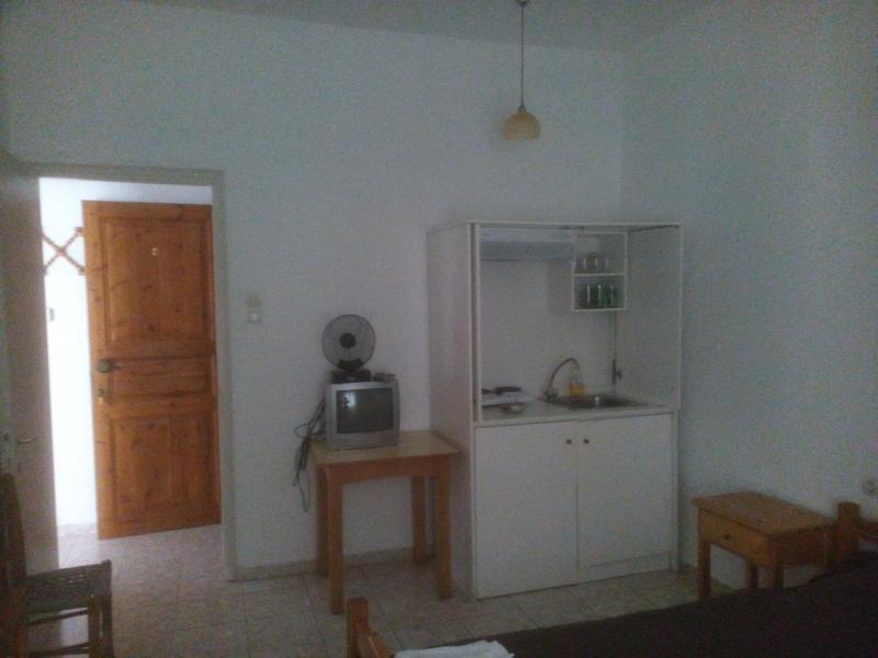 Karagiozos Studios & Apartments - image 5