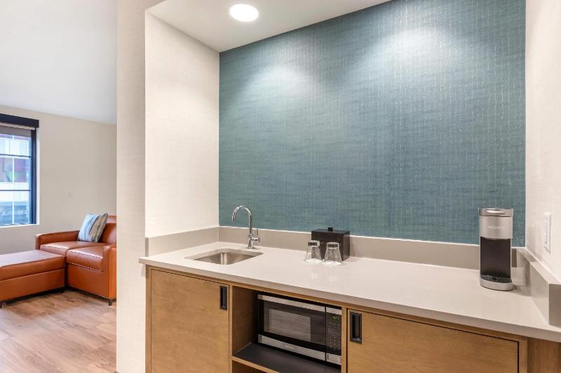 Cambria Hotel Denver Downtown RiNo - image 11