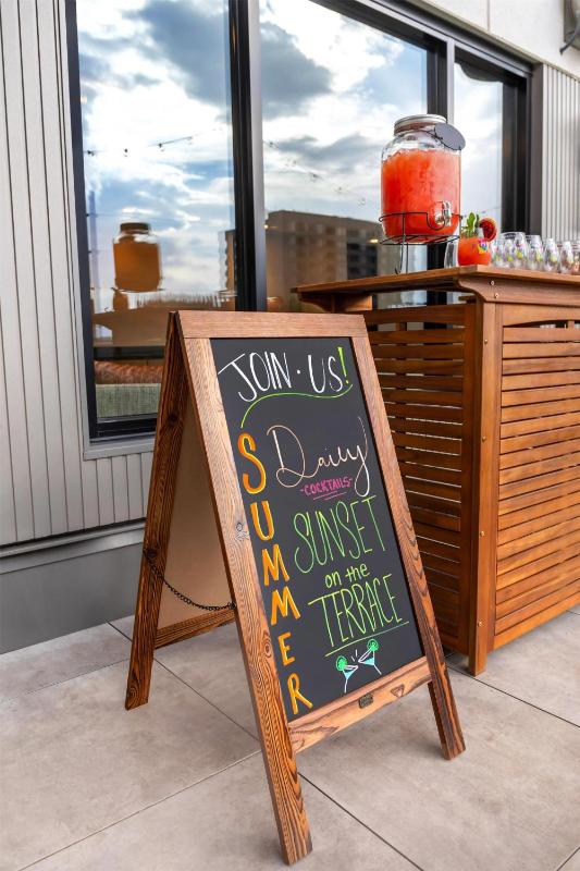 Cambria Hotel Denver Downtown RiNo - image 2