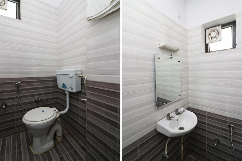 Super Hotel O by OYO Surya Continental - image 7