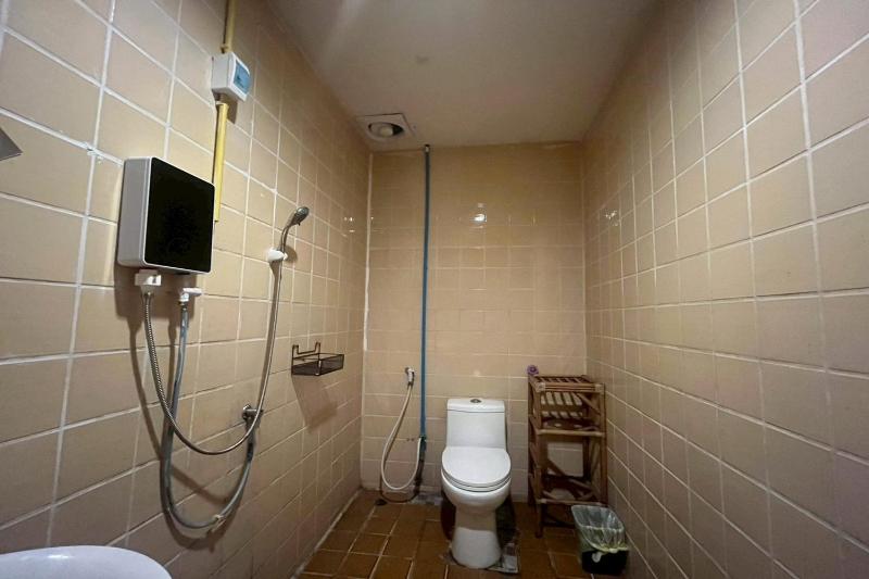 Noahs Ark Bar Restaurant Hostel - image 21