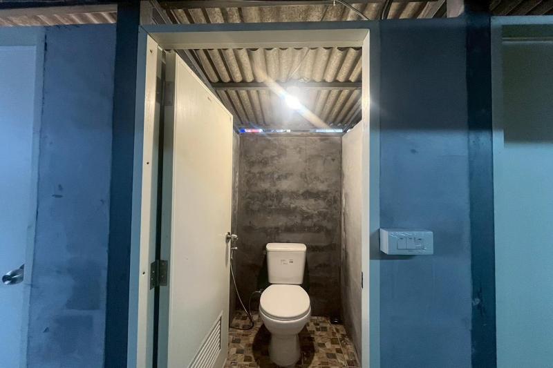 Noahs Ark Bar Restaurant Hostel - image 18