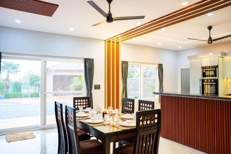 Alaya Stays Aurea 4 BHK Farmhouse With Pvt Pool - image 18