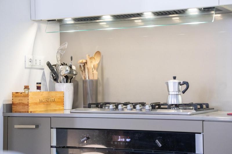 Arcobaleno Apartment in Center Town with Terrace - image 7