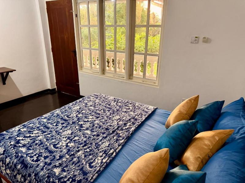 The Colony Hotel - image 5