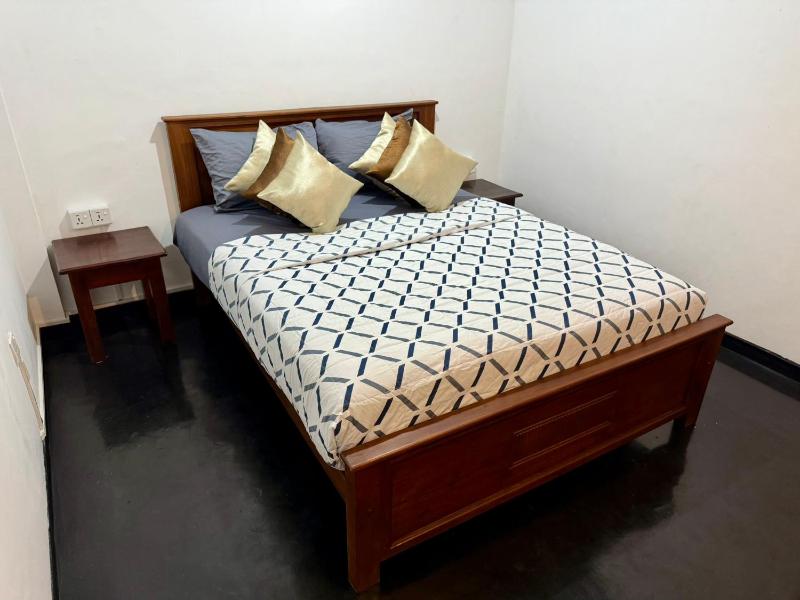 The Colony Hotel - image 25