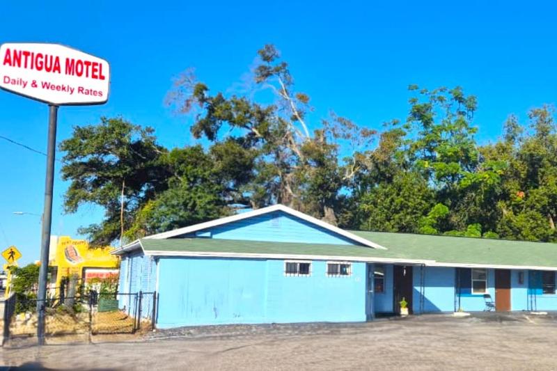 Antigua Motel by OYO Tampa US - 41 - image 9