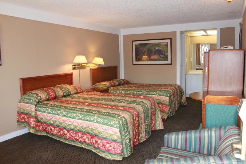Double Room with Two Double Beds - Non-Smoking image 2