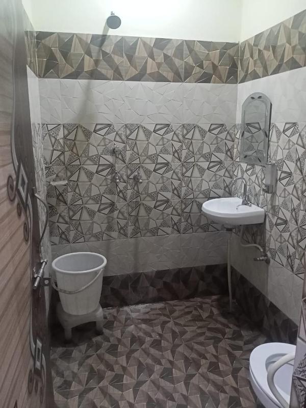 Jindal homestay-Two mints walk from golden temple - image 3