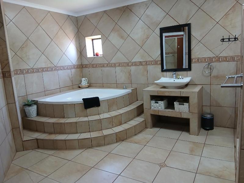 The Albatros Guesthouse - image 10