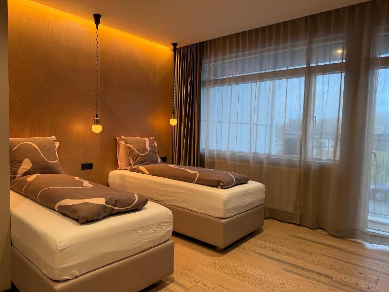 Hotel Lotus - image 15