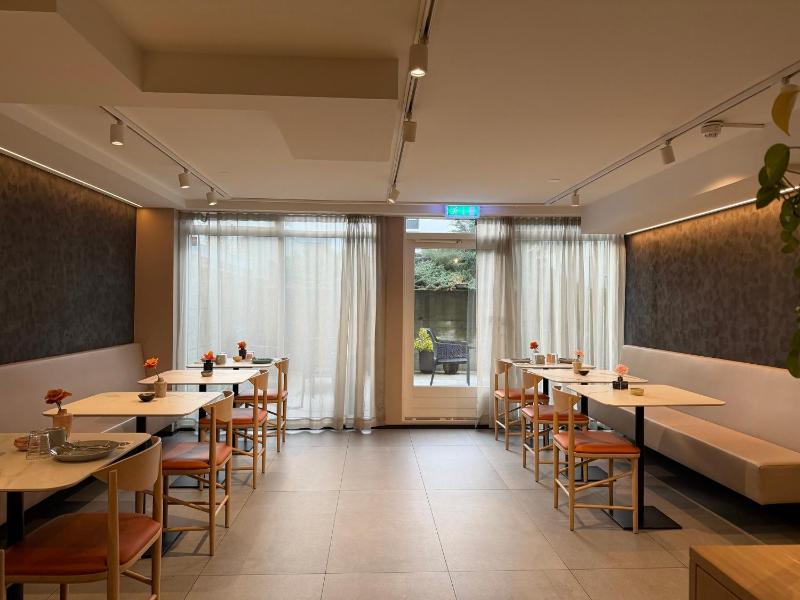 Hotel Lotus - image 16