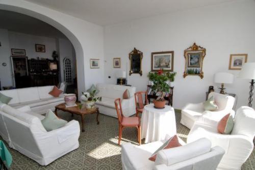 Hotel Bellevue Suite - image 30