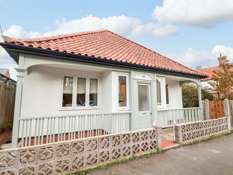 52 Lee Road - image 1