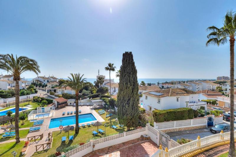Modern apartment near the beach - image 22