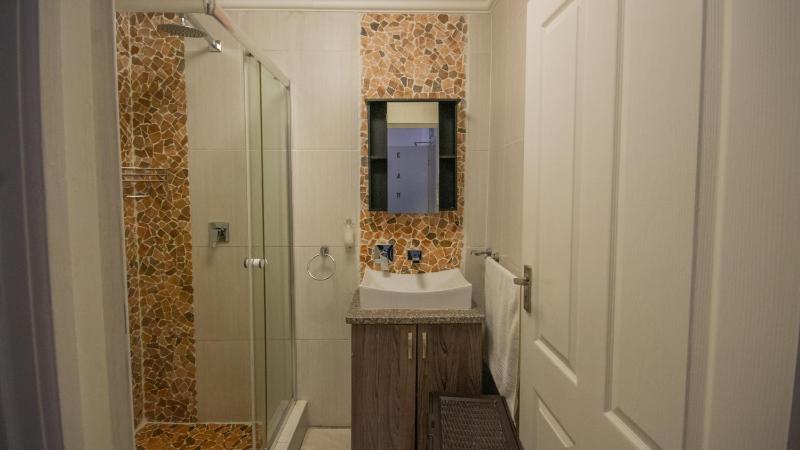 Falling Waters Guest House - image 8
