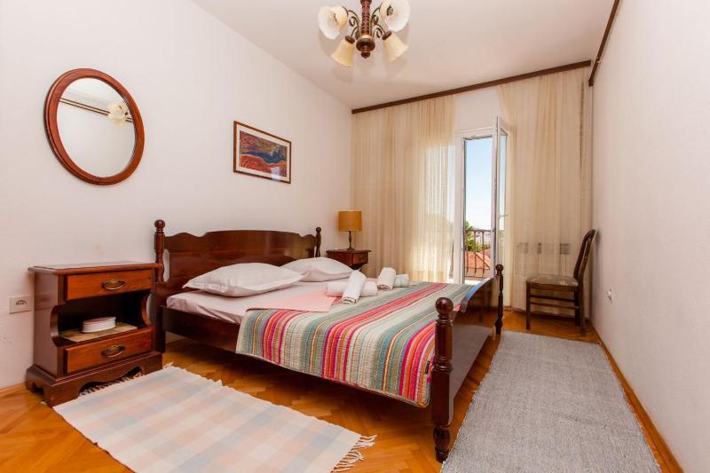 Apartments Verica - image 2