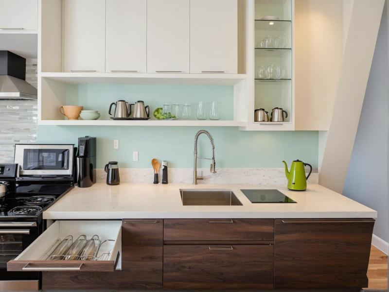 Downtown Los Angles ENTIRE HOME Modern Apartments just for you - image 12