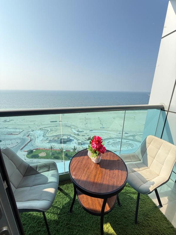 Beachfront luxurious sea view - image 13