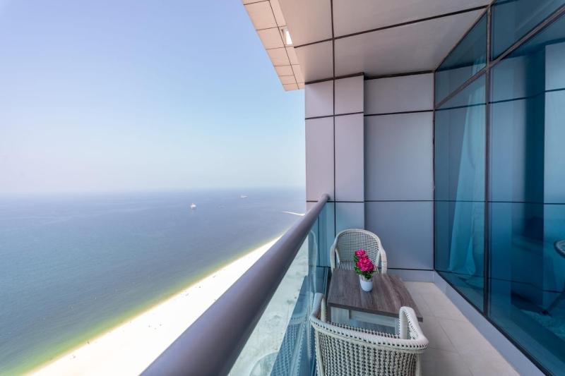 Beachfront luxurious sea view - image 14
