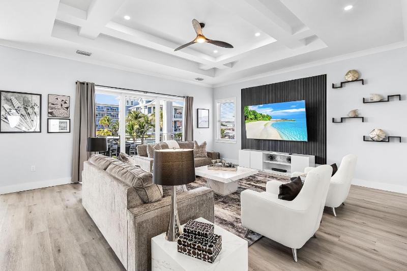 141 Brand New Luxury 6BR 6BA Build with Heated Pool! home - image 25