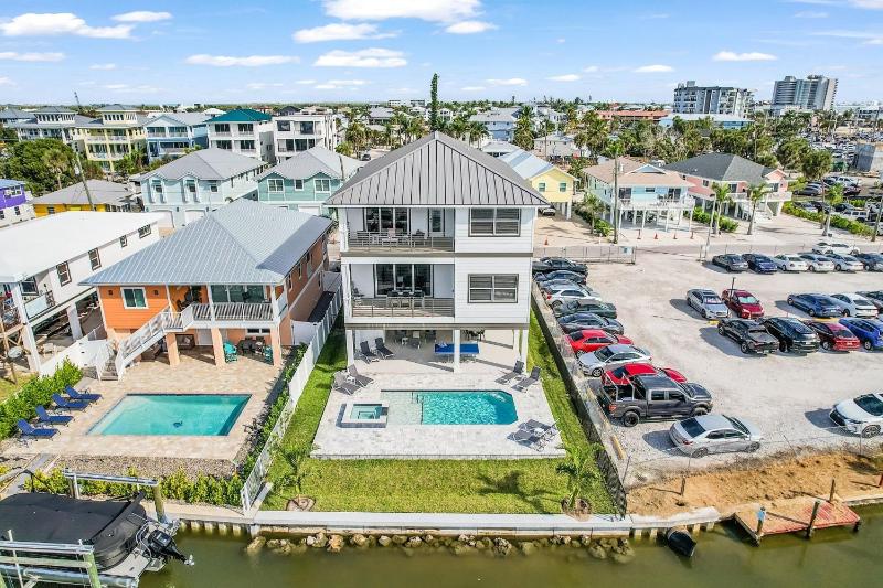 141 Brand New Luxury 6BR 6BA Build with Heated Pool! home - image 19