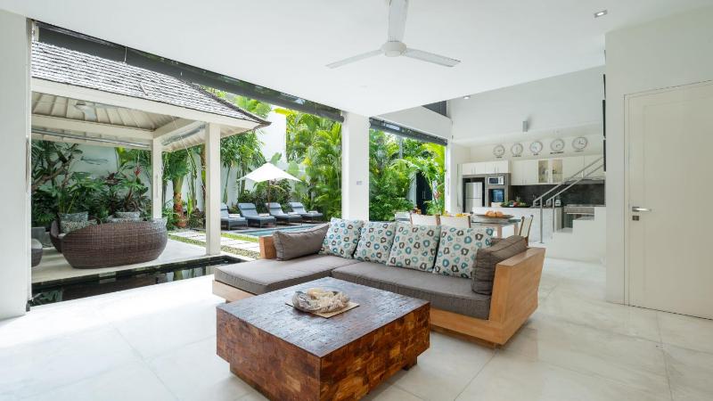 Villa Merta Sari 10 by Villa Finder - image 14