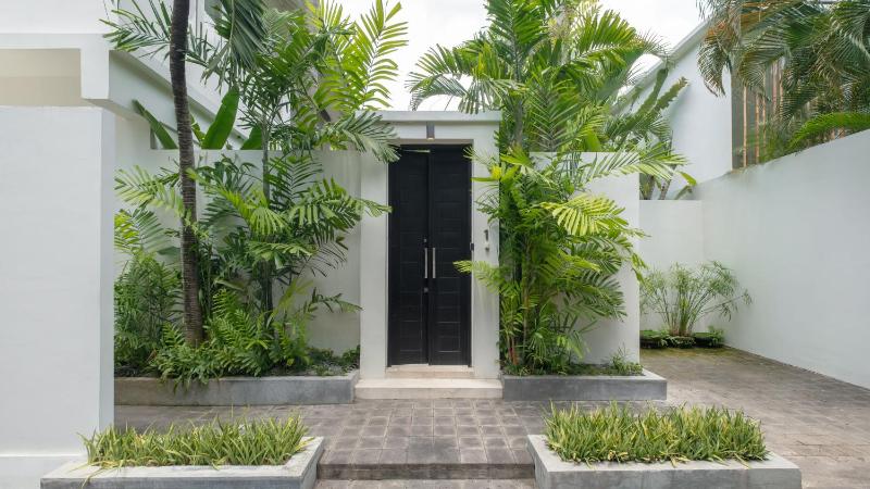 Villa Merta Sari 10 by Villa Finder - image 26
