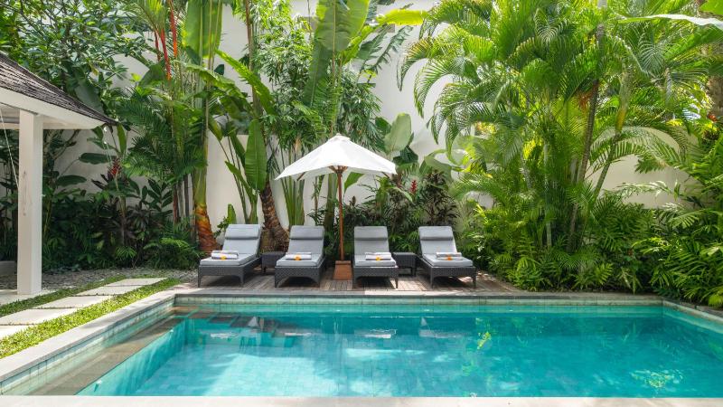 Villa Merta Sari 10 by Villa Finder - image 12
