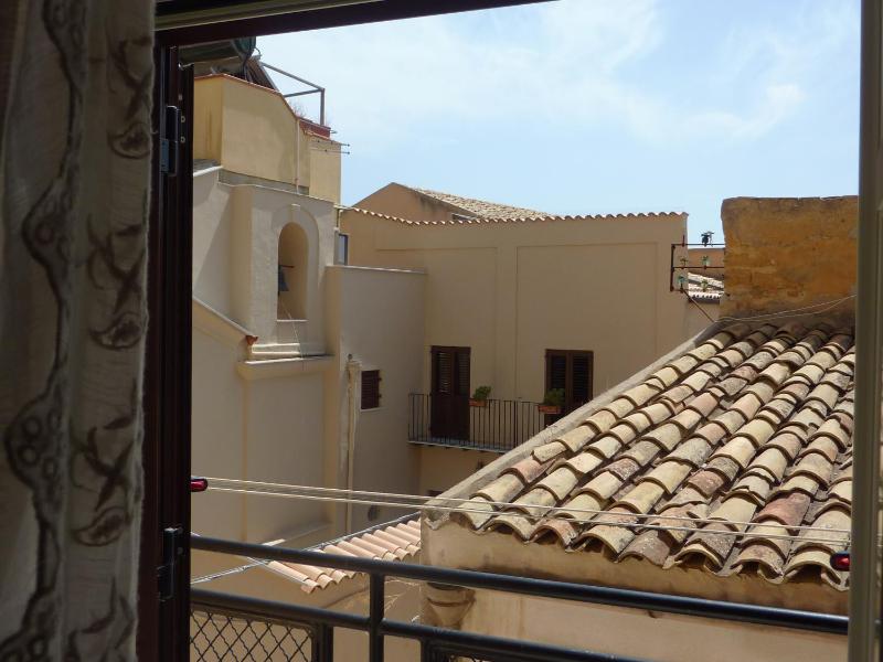 Duomo Rent Room & Flat - image 10