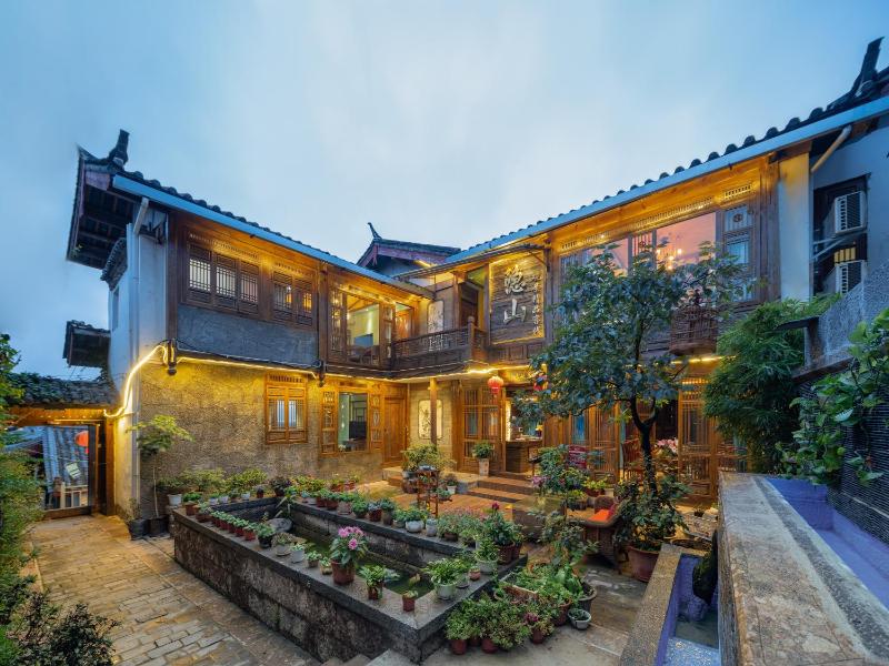 Hidden Mountain Boutique Scenic Inn - image 18