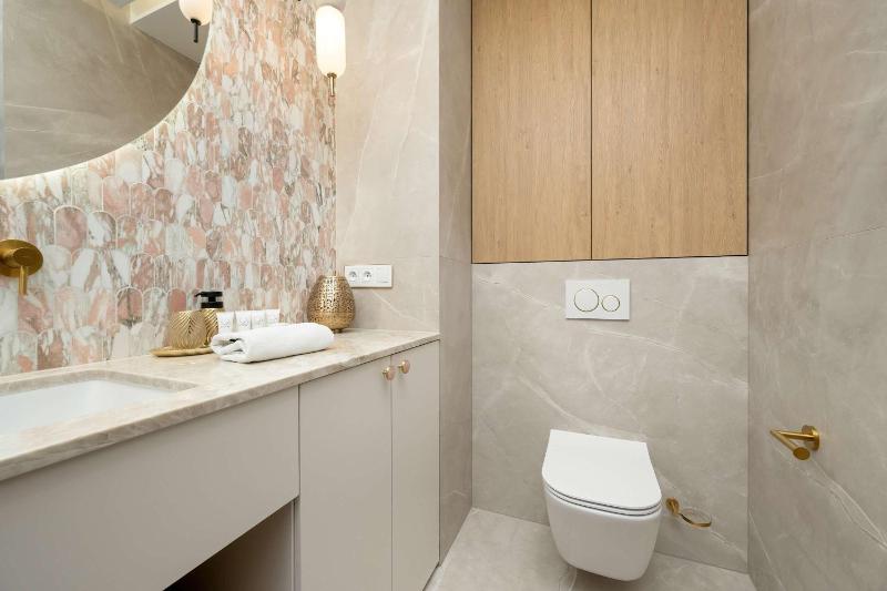 Stylish Studio in Wrocław with Air Conditioning Close to the Market Square by Renters Prestige - image 11